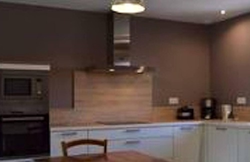 Saint-Pierre-de-Lamps Maison | Homerez - Amazing house for 12 ppl. with jacuzzi, spa and garden at Levroux