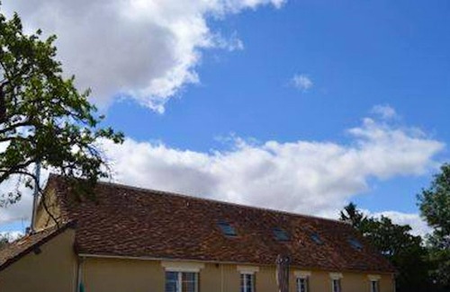 Saint-Pierre-de-Lamps Maison | Homerez - Amazing house for 12 ppl. with jacuzzi, spa and garden at Levroux
