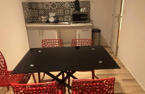 Saint-Eloy-les-Mines Appartement | Homerez - Appartement à Saint-Éloy-les-Mines.