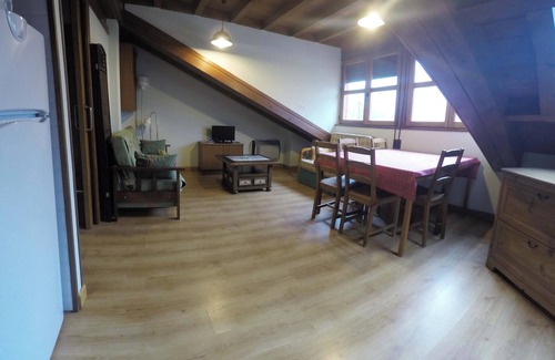 Parres Municipality Appartement | Homerez - Appartement à Llanes, vue montagne.