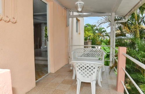 Schoelcher Appartement | Homerez - Appartement à Schoelcher, vue mer.