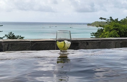 Tartane Appartement | Homerez - Apartment La Trinité