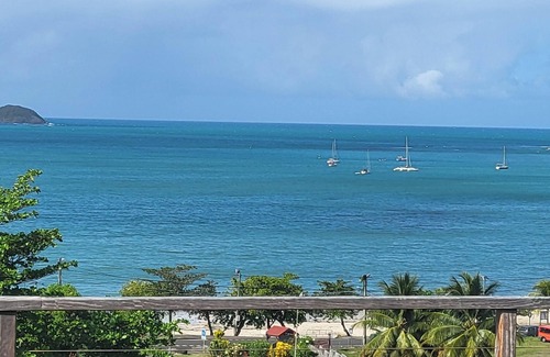 Tartane Appartement | Homerez - Apartment La Trinité