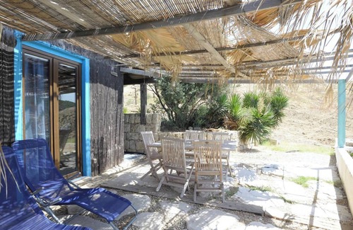 Pergole Appartement | Homerez - Appartement Realmonte vue sur mer