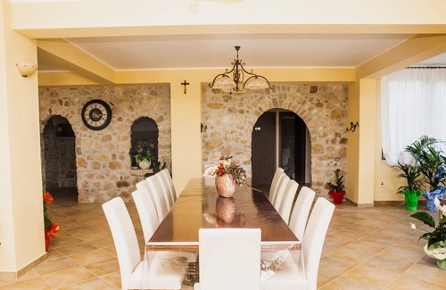 Castelforte Appartement | Homerez - Appartement à 10 km de la plage pour 4 pers. avec balcon à Castelforte