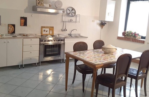 Marsico Nuovo Appartement | Homerez - Appartement 6 km away from the slopes for 6 ppl. at Marsico Nuovo