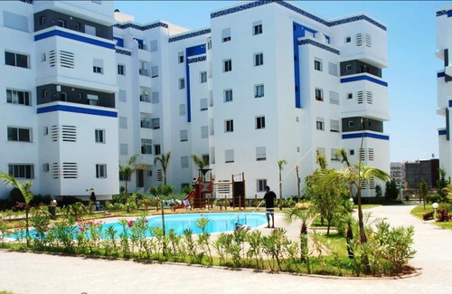 Bouznika Appartement | Homerez - Appartement à 4 km de la plage pour 4 pers. avec piscine partagée