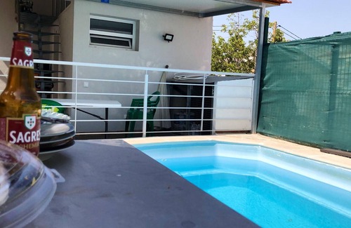 Feijo Appartement | Homerez - Appartement à 5 km de la plage pour 5 pers. avec balcon à Feijó