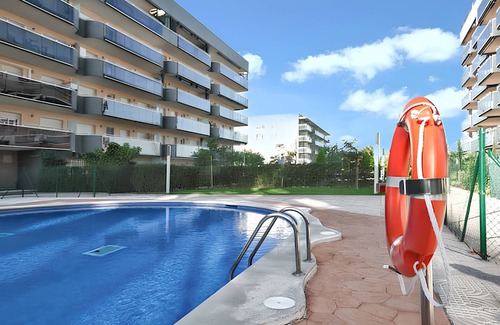 La Pineda Appartement | Homerez - Apt. near Platja de la Pineda