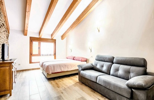Viana do Bolo Appartement | Homerez - Apt. with View in Mourisca