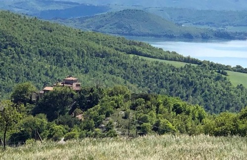 Pieve Santo Stefano Appartement | Homerez - Superbe appartement pour 4 pers. à Brancialino