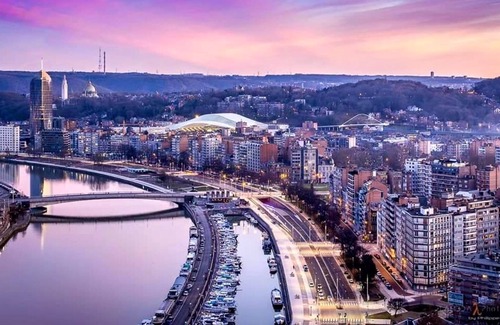 Liege Appartement | Homerez - Superbe appartement pour 4 pers. à Liège