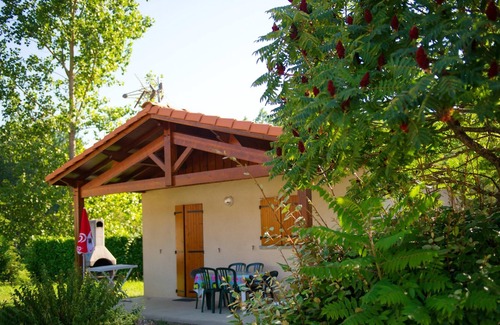 Estang Maison | Homerez - Superbe maison pour 6 pers. avec piscine partagée et terrasse à Estang