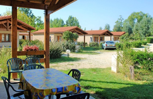 Estang Maison | Homerez - Superbe maison pour 6 pers. avec piscine partagée et terrasse à Estang