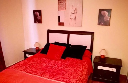 Arcas del Villar Villa | Homerez - Big villa for 14 ppl. with swimming-pool and jacuzzi at Arcas