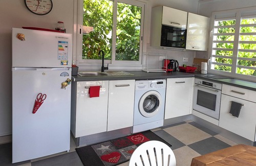 Baie-Mahault Maison | Homerez - Bungalow à Baie-Mahault, piscine privée