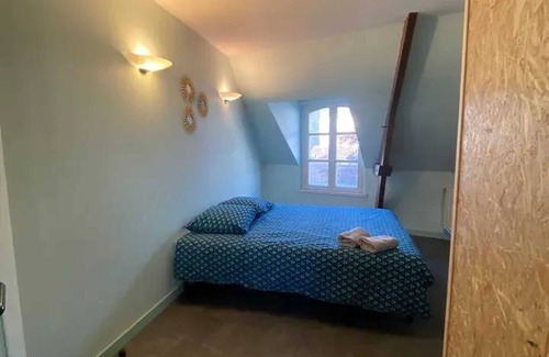 Cherbourg-en-Cotentin Appartement | Homerez - Studio charmant à Cherbourg-en-Cotentin - 20m² - Parking