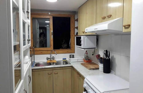 Avinyonet del Penedes Chalet De Ski | Homerez - Chalet à L'Arboçar, piscine privée