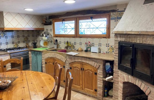 Masdenverge Chalet De Ski | Homerez - Chalet in Masdenverge