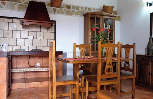 Los Silos Appartement | Homerez - Charming Apartment in Los Silos