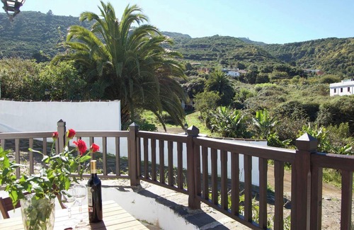 Los Silos Appartement | Homerez - Charming Apartment in Los Silos