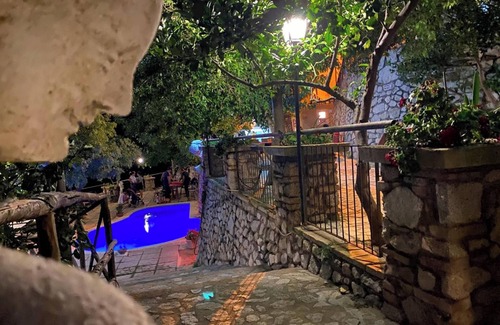 Badolato Appartement | Homerez - Appartement charmant avec piscine - Badolato - 50 m²