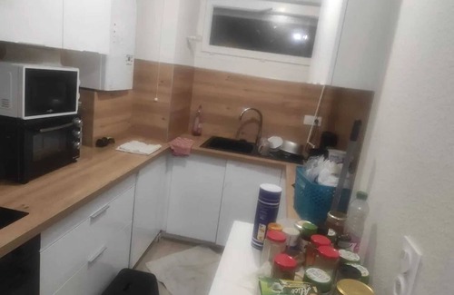 Borny Appartement | Homerez - Charming apartment in Metz with balcony and parking