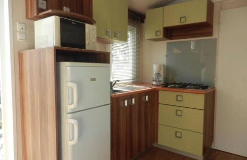 Trogues Maison | Homerez - Bungalow charmant à Trogues avec piscine partagée