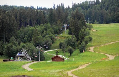 Metabief Chalet De Ski | Homerez - Chalet charmant à Métabief avec vue sur montagnes