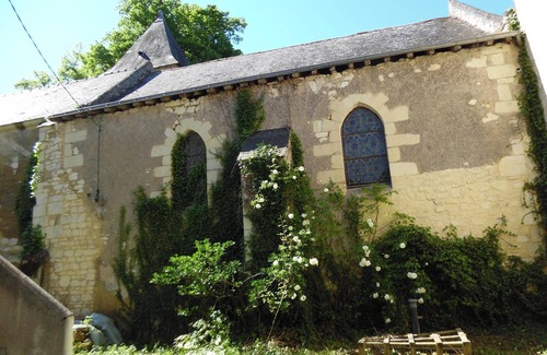Courchamps Maison | Homerez - Charming house in Courchamps with garden view