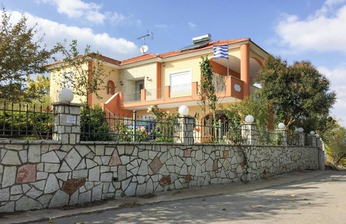 Vlachokerasia Maison | Homerez - Maison charmante avec vue sur la montagne à Manthirea
