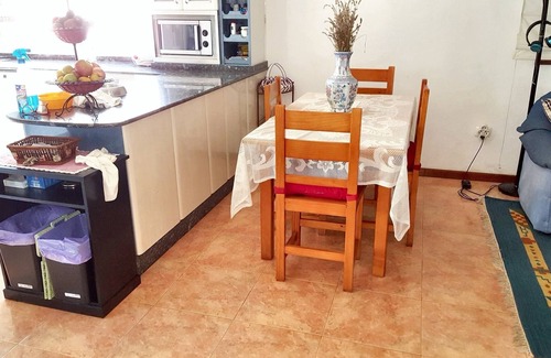 Eiras Maison | Homerez - Maison charmante à O Rosal avec jardin et spa