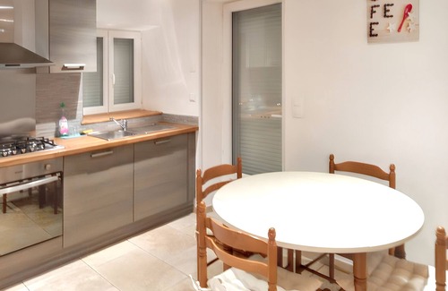 Bleneau Maison | Homerez - Maison charmante à Bléneau avec jardin et équipements modernes