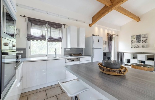 Poussan Maison | Homerez - Maison charmante à Poussan avec jardin privé