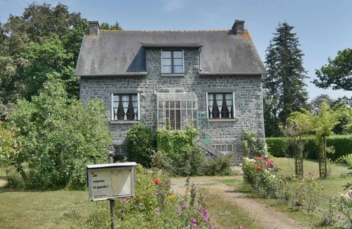 Quebriac Maison | Homerez - Maison de charme à Québriac avec jardin clôturé