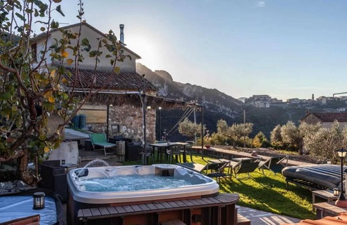 Laurino Maison | Homerez - Maison de charme à Laurino avec vue sur la montagne