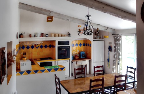 Saint-Michel-l'Observatoire Villa | Homerez - Charming Villa in Dauphin with Private Pool