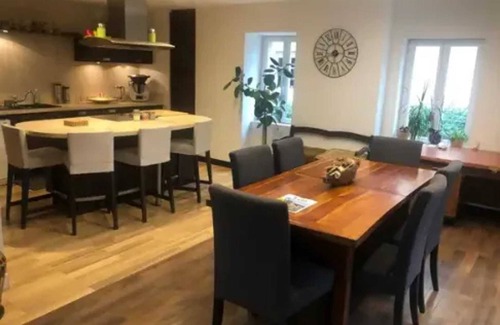 Gaillac Villa | Homerez - Villa encantadora en Gaillac con piscina privada