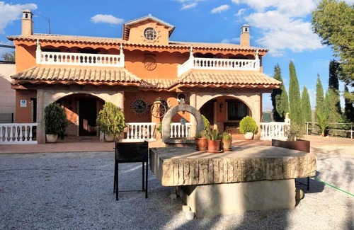Cuevas del Campo Maison | Homerez - Comfortable house with pool in Pozo Alcón