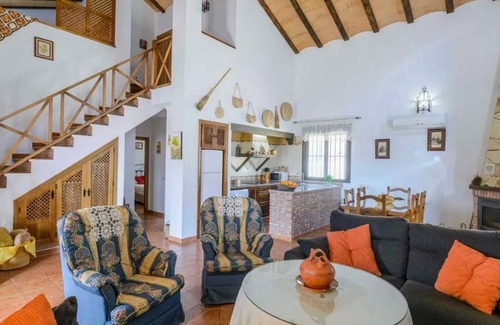 El Gastor Chalet De Ski | Homerez - Chalet confortable à El Gastor avec piscine privée