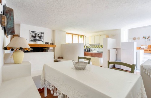 Tollo Appartement | Homerez - Appartement cosy à Tollo avec jardin