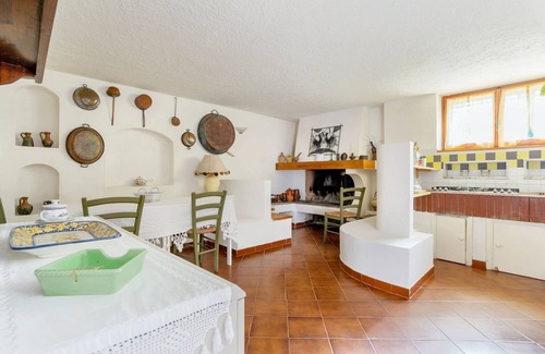 Tollo Appartement | Homerez - Appartement cosy à Tollo avec jardin