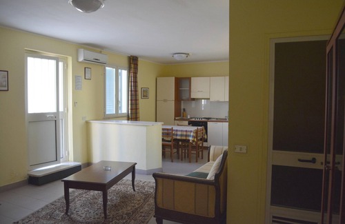 Reggio Calabria Appartement | Homerez - Cosy Flat Reggio Calabria