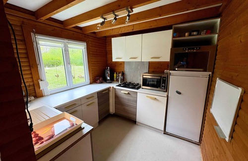 Authuille Chalet De Ski | Homerez - Chalet convivial avec vue sur la rivière - 62 m²