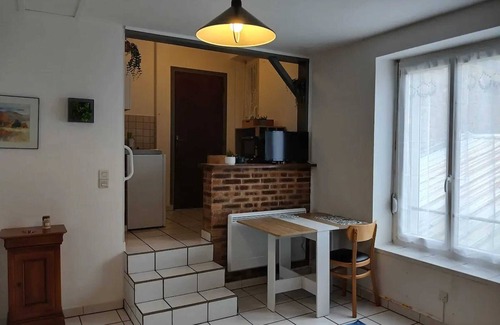 Sedan Appartement | Homerez - Cozy Studio in Sedan with Fenced Garden 22 m²