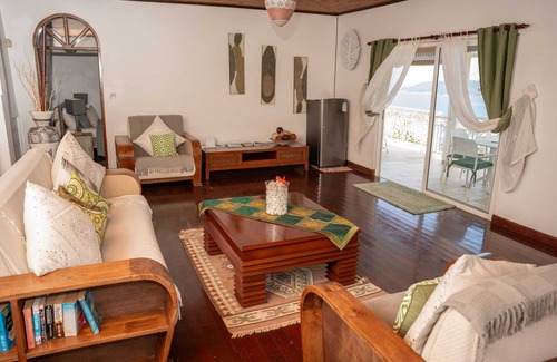 Zig Zag Ward Appartement | Homerez - Elegant apartment in Les Mamelles