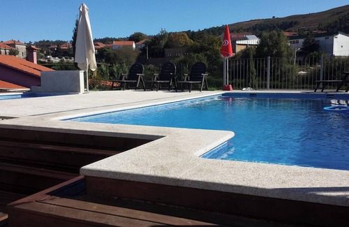 A Lama Maison | Homerez - Maison élégante à Pontevedra + piscine privée