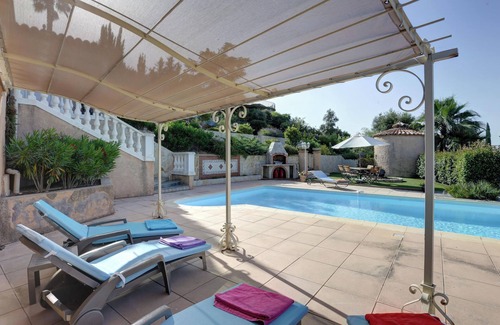 Frejus Villa | Homerez - Elegant Villa in Fréjus, Private Pool