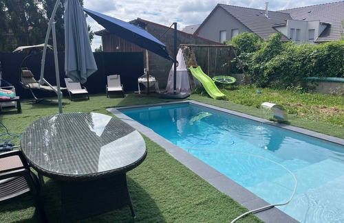 Lutterbach Villa | Homerez - Villa familiale avec piscine privée à Lutterbach