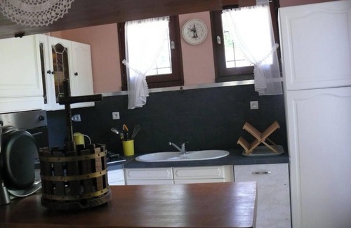 Marcillac-la-Croisille Maison | Homerez - House in Marcillac-la-Croisille